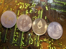 العملات الرقمية مستهدفة